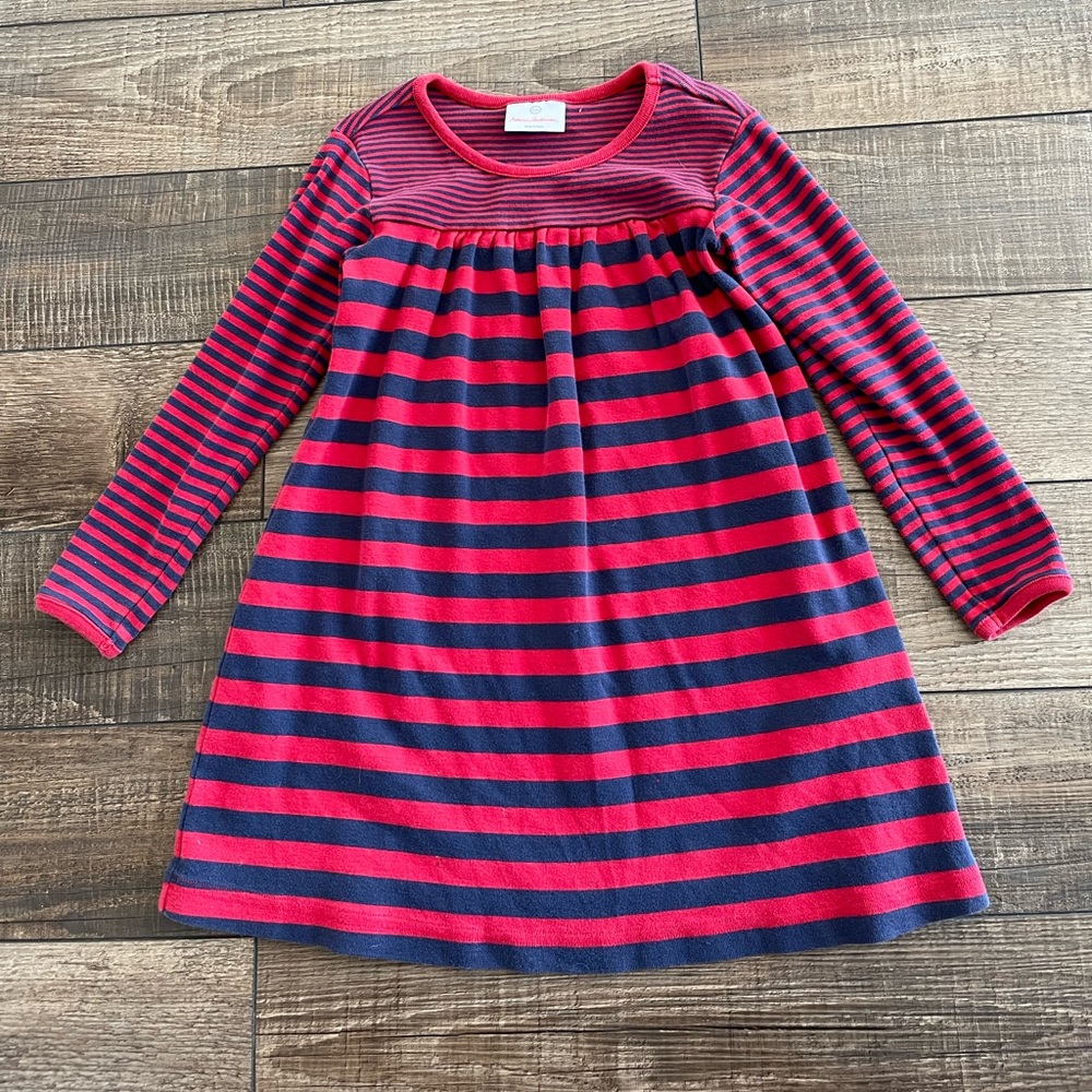 Hanna Andersson//Size 110 (5) -Stripe Day Play Dress